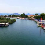 Sirius 4*