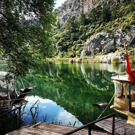 Casa de hóspedes Sirius 4*