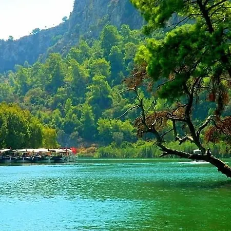 Casa de hóspedes Sirius 4*